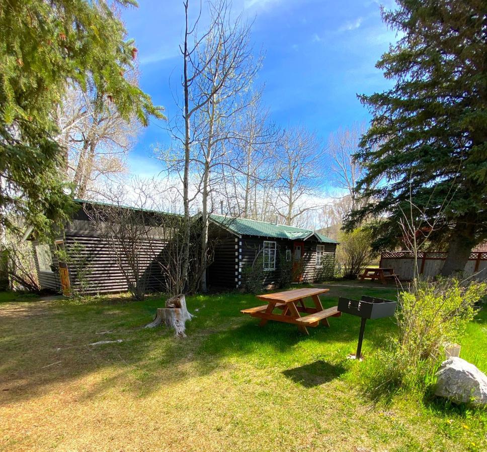Rolling R Guest Ranch Guest House Meeker Exterior photo