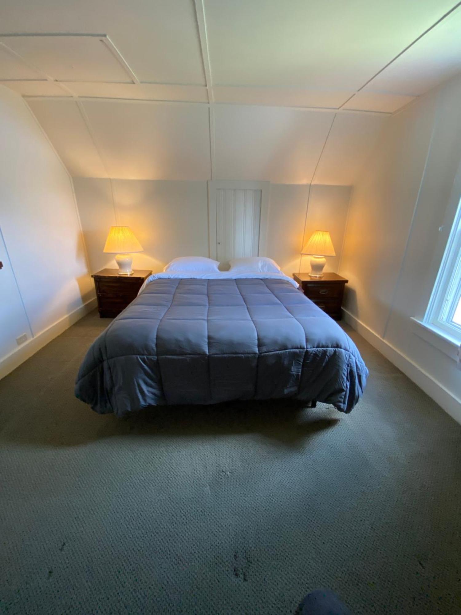 Rolling R Guest Ranch Guest House Meeker Room photo
